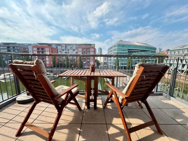 2 Zimmer Wohnung am Westhafen