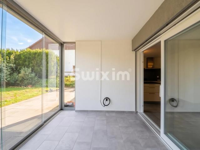 2 Zimmer Wohnung Behindertengerecht mit Veranda, 24 m² Terrasse und Garten in Ménières