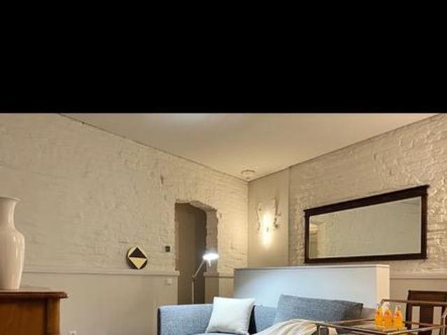 2 Zimmer Wohnung bei Bedarf möbliert