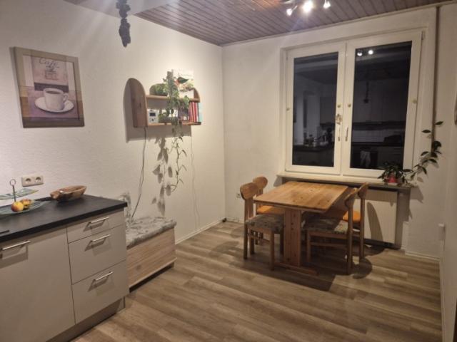 2 Zimmer Wohnung für Studierende bevorzugt: Veterinärmedizin, Landwirtschaft