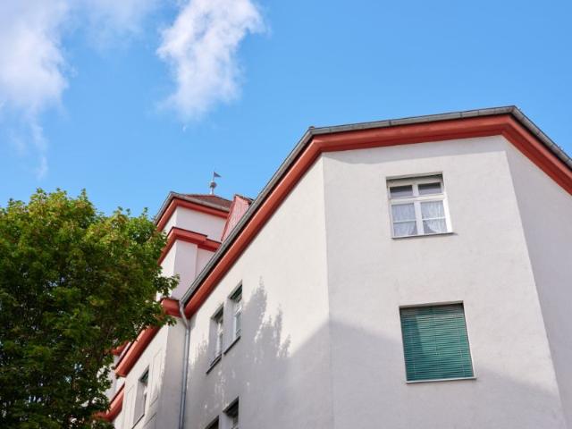 2 Zimmer Wohnung im Dachgeschoss mit Tageslichtbad in Leipzig Neuschönefeld