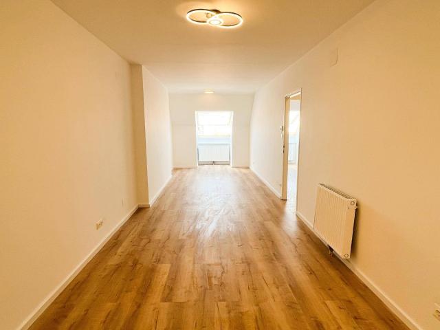2 Zimmer Wohnung im Dachgeschoss | Nahe Hauptbahnhof