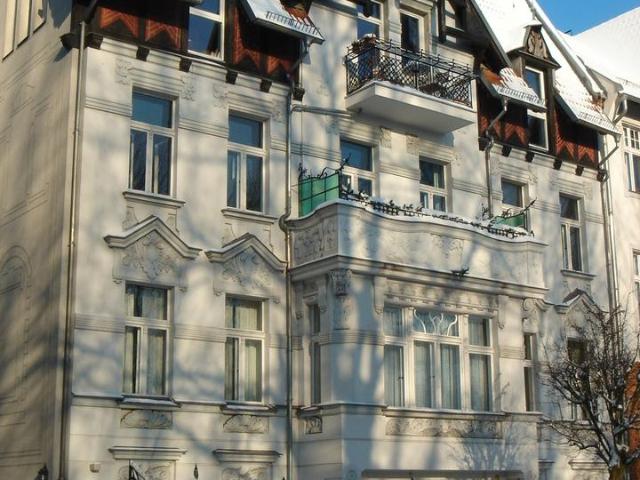 2 Zimmer Wohnung im Diplomatenviertel