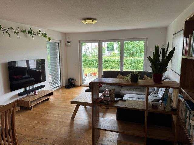 2 Zimmer Wohnung im Erdgeschoss mit sonniger Terrasse und Einbauküche