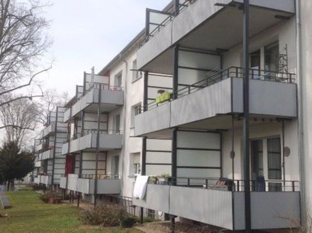 2 Zimmer Wohnung im Erdgeschoss in Frankfurt Unterliederbach mit Balkon
