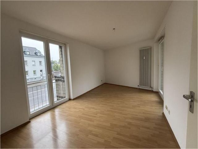 2 Zimmer Wohnung im 1.OG mit gemütlichem Balkon