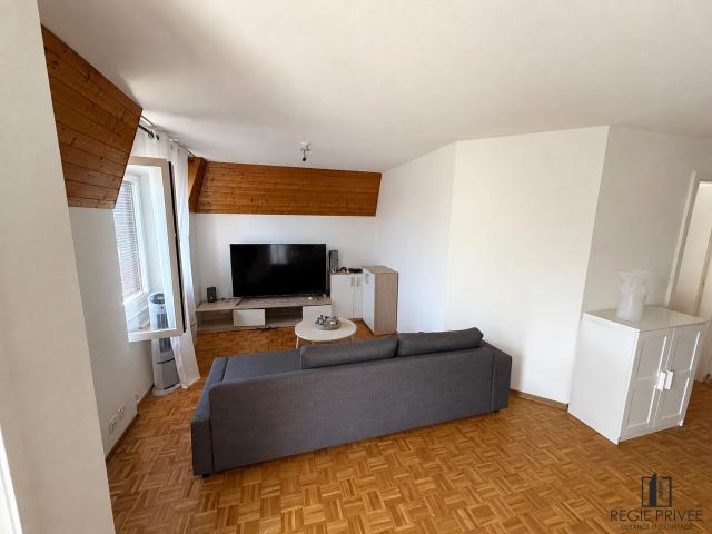 2 Zimmer Wohnung im 4. Stock
