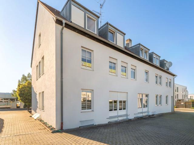 2 Zimmer Wohnung in Oberasbach / Zirndorf Linder Siedlung Loggia, Stellplatz