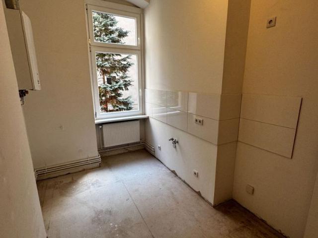 2 Zimmer Wohnung in der lebhaften Müllerstraße! ab sofort!