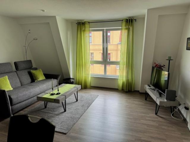 2 Zimmer Wohnung in der Nähe des Zentrums / Tiefgaragenstellplatz