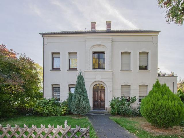 2 Zimmer Wohnung in einer Jugendstilvilla