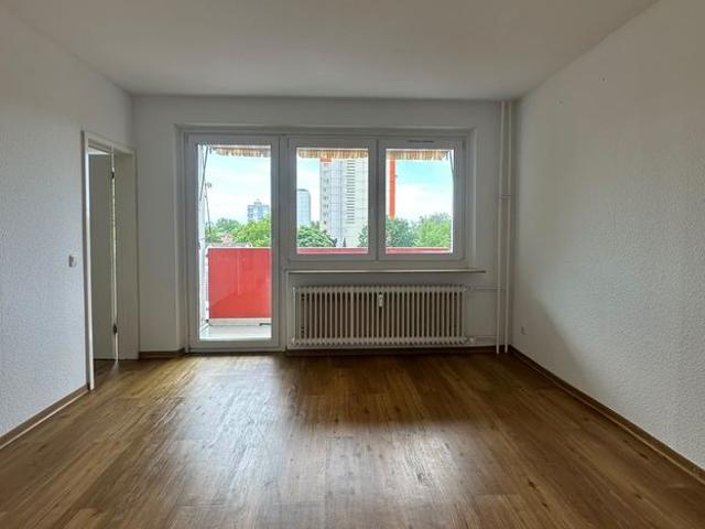 2 Zimmer Wohnung in Frankfurt Hausen