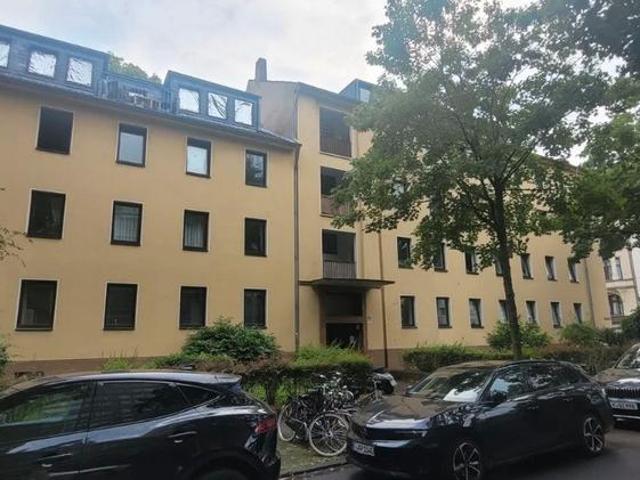 2 Zimmer Wohnung in gepflegtem Mehrfamilienhaus bezugsfrei