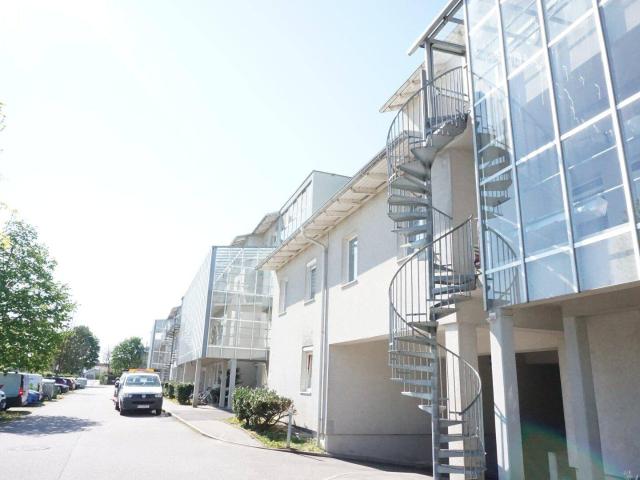 2 ZIMMER WOHNUNG IN HÖRSCHING MIT Terrasse UND TIEFGARAGENSTELLPLATZ
