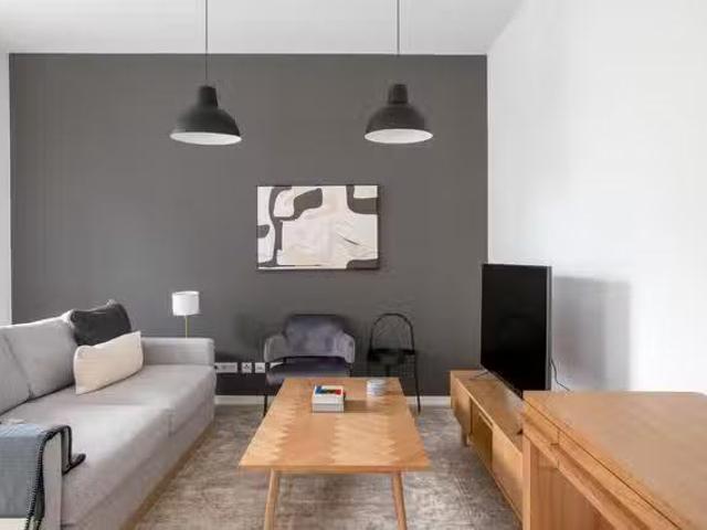 2 Zimmer Wohnung in Kurfürstenstraße