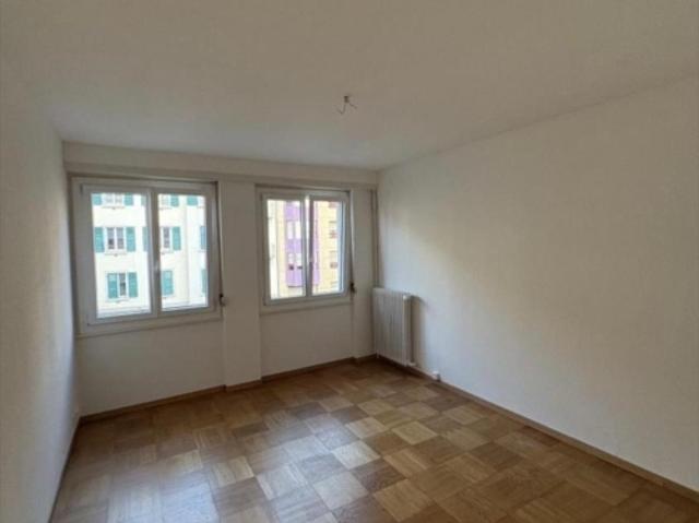 2 Zimmer Wohnung in Plainpalais