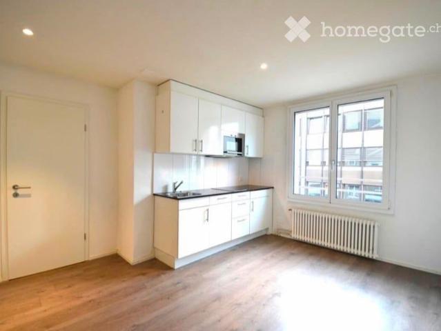 2 Zimmer Wohnung in Romanshorn – 33 m², CHF 1230 inkl. Parkplatz & Nebenkosten