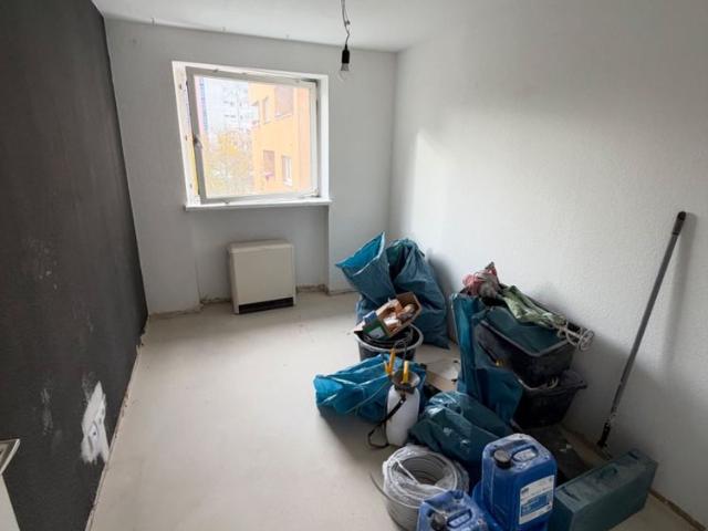 2 Zimmer Wohnung in Staaken zur freien Gestaltung ab sofort!