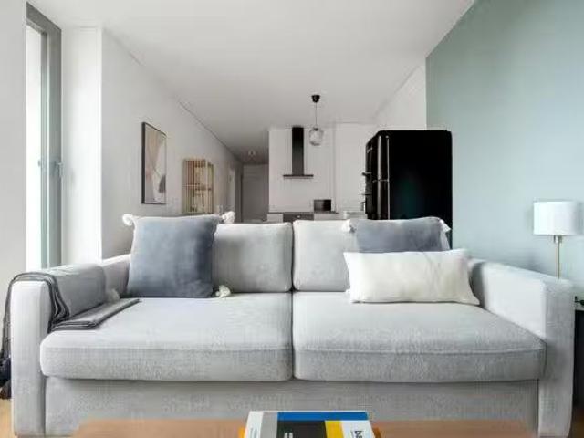 2 Zimmer Wohnung in Voltairestraße