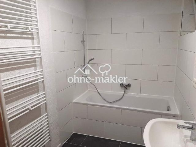 2 Zimmer Wohnung in Wiesloch EG Tageslichtbad mit Wanne, renoviert