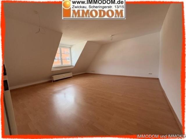 2 Zimmer Wohnung in Zwickau im Dachgeschoss und mit Personenaufzug