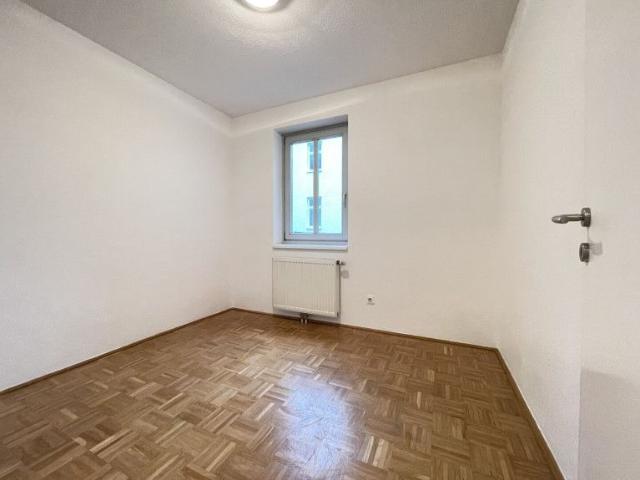 2 Zimmer Wohnung in zentraler Lage
