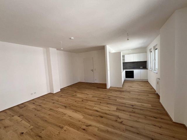 2 Zimmer Wohnung in 1120 bei Meidlinger Bahnhof / Philadelphiabrücke