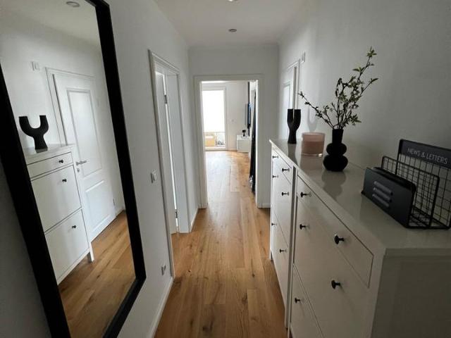 2 Zimmer Wohnung Kernsaniert zum Verkauf