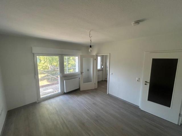 2 Zimmer Wohnung komplett saniert