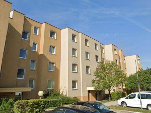 2 Zimmer Wohnung, Top 9