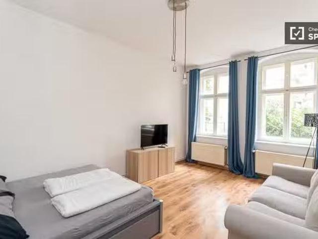 2 Zimmer Wohnung zu vermieten, Berlin