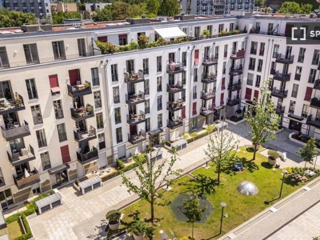 2 Zimmer Wohnung zur Miete in Berlin