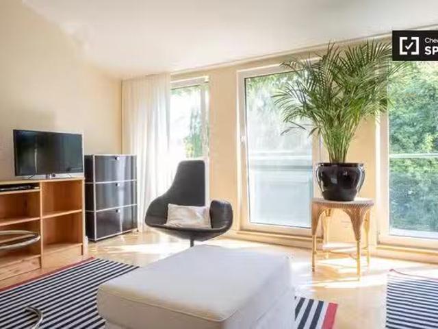 2 Zimmer Wohnung zur Miete in Berlin
