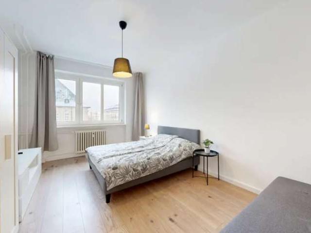 2 Zimmer Wohnung zur Miete in Berlin