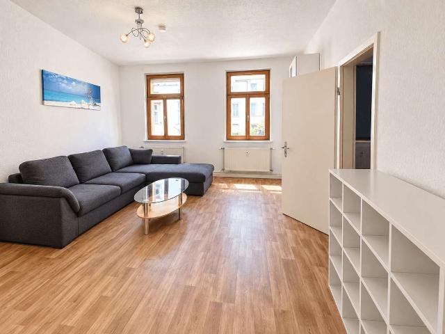 2 Zimmer Wohnung Zentrale Lage inkl. Einbauküche