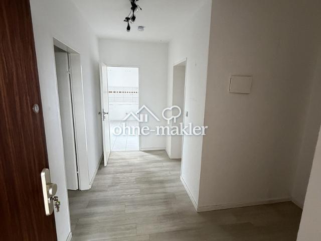 2 Zimmer Wohnung 63m² mit Balkon und guter Verkehrsanbindung