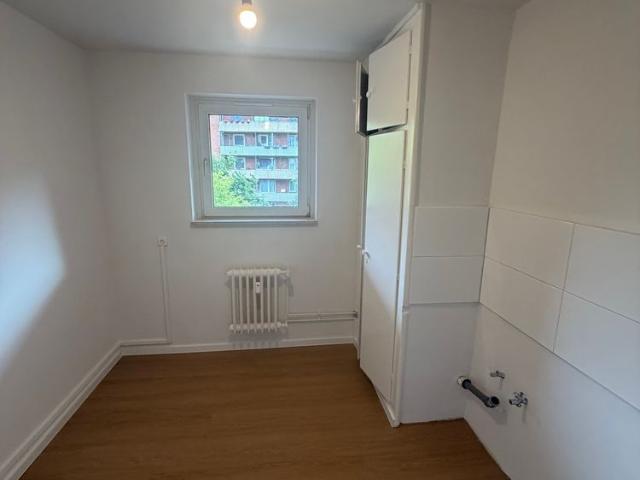 2 Zimmer zum 30.04.2026 gek Mietintressent vorhanden