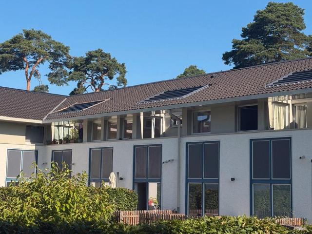 2 Zimmer Altbauwohnung mit Balkon & Stellplatz zum Sofortbezug