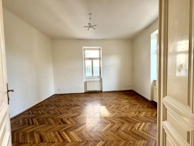 2 Zimmer Altbauwohnung am Keplerplatz zu vermieten!