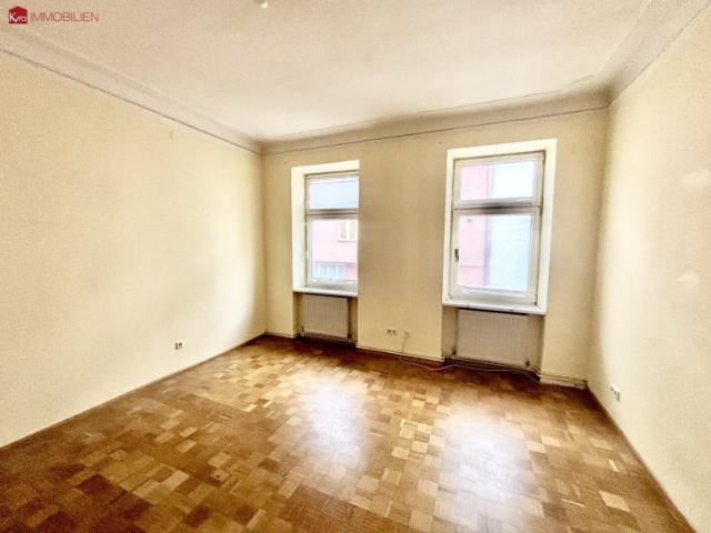2 Zimmer Altbauwohnung im 14ten Bieterverfahren!