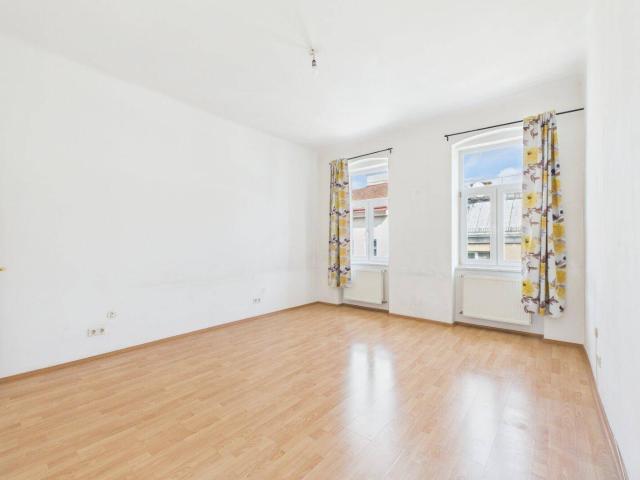 2 Zimmer Altbauwohnung zum Kauf in 1160 Wien | Nahe Thaliastraße & Yppenplatz