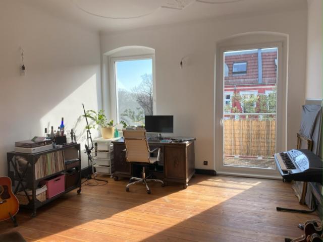 2 Zimmer Altbau + Balkon | ab 01.11. | 1.190 € all in | Tempelhofer Feld