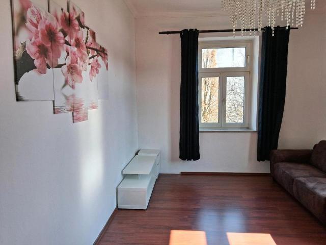 2 Zimmer am Rotkreuzplatz