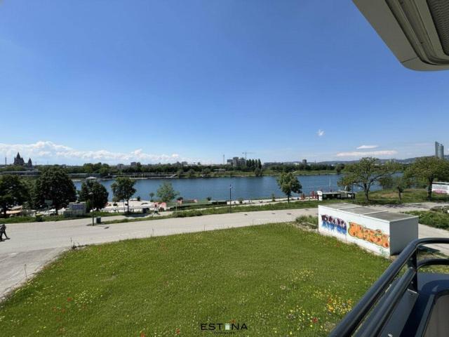 Möbliertes 2 Zimmer Apartment mit freiem Blick auf die Neue Donau | DC Residential