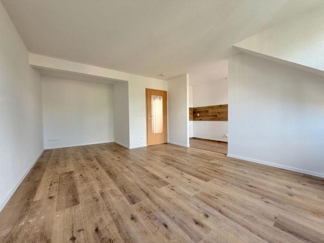 2 Zimmer • Balkon • Dachgeschoss • in Chemnitz • modern und neu • schnell sein und direkt mieten!