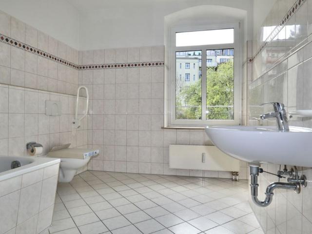 2 Zimmer • Balkon • Einbauküche • Hilbersdorf • zentral aber ruhig • jetzt mieten!