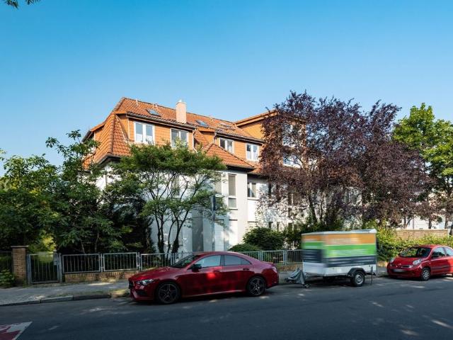 2 Zimmer Dachgeschosswohnung mit Hobbyfläche und Balkon sucht neue Mieter!