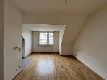2 Zimmer Dachgeschoßwohnung nahe Augarten zu mieten in 1020 Wien