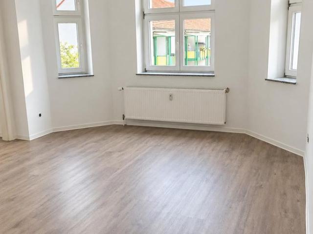 2 Zimmer Dachgeschosswohnung in Magdeburg Stadtfeld Ost