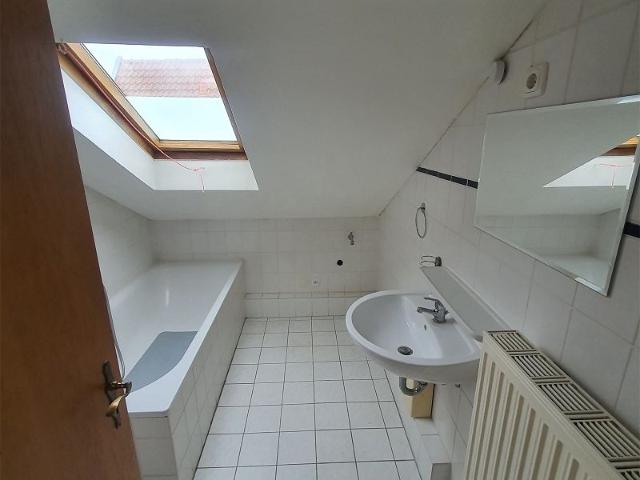 2 Zimmer Dachgeschosswohnung in Nienburger Innenstadt